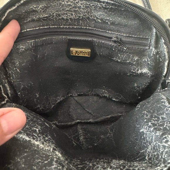 Vintage Gucci Black Leather Shoulder Bag - Picture 4 of 7